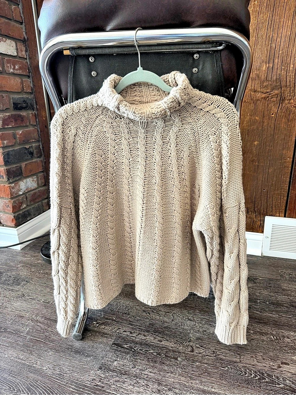 Davi & Dani Cable Knit Cowl Neck Sweater Brown Size Small/Medium
